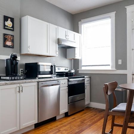 Updated 3 Bedroom Unit With Balcony! Cape Girardeau Buitenkant foto