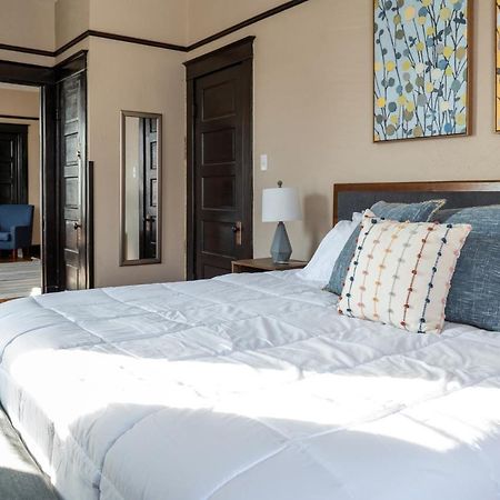 Updated 3 Bedroom Unit With Balcony! Cape Girardeau Buitenkant foto