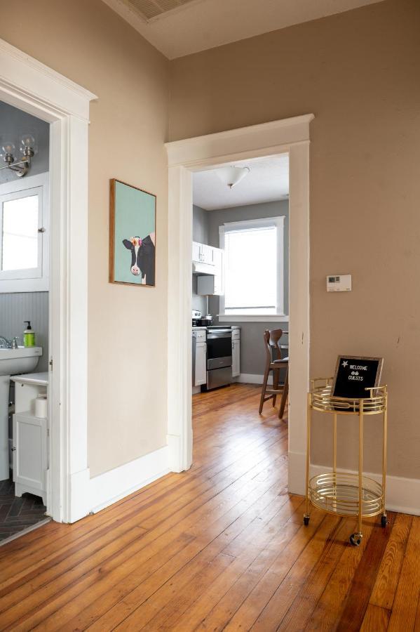 Updated 3 Bedroom Unit With Balcony! Cape Girardeau Buitenkant foto
