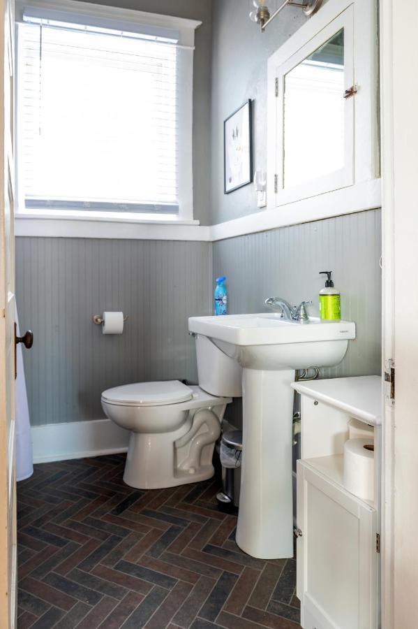 Updated 3 Bedroom Unit With Balcony! Cape Girardeau Buitenkant foto