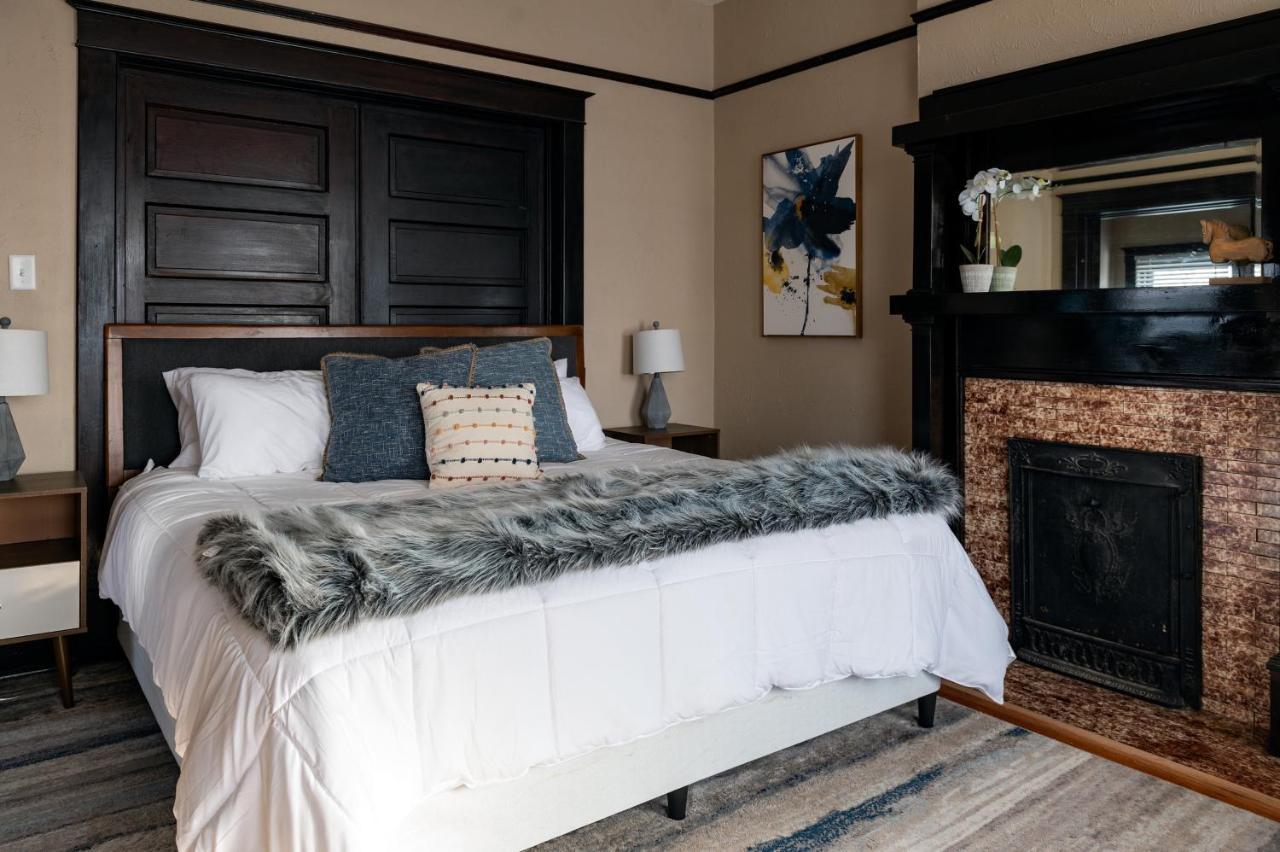 Updated 3 Bedroom Unit With Balcony! Cape Girardeau Buitenkant foto